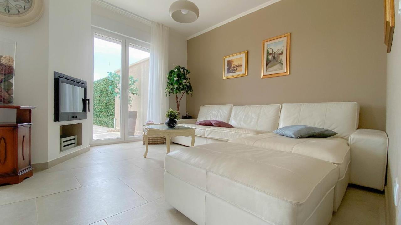 Casa Hana Buzinija ภายนอก รูปภาพ